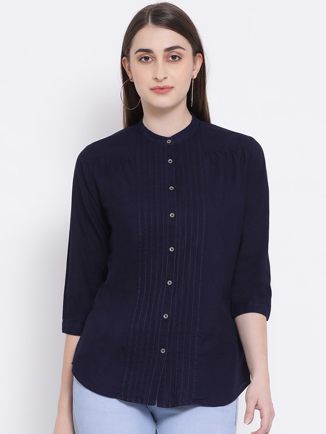 

Crimsoune Club Women Black Slim Fit Solid Casual Shirt