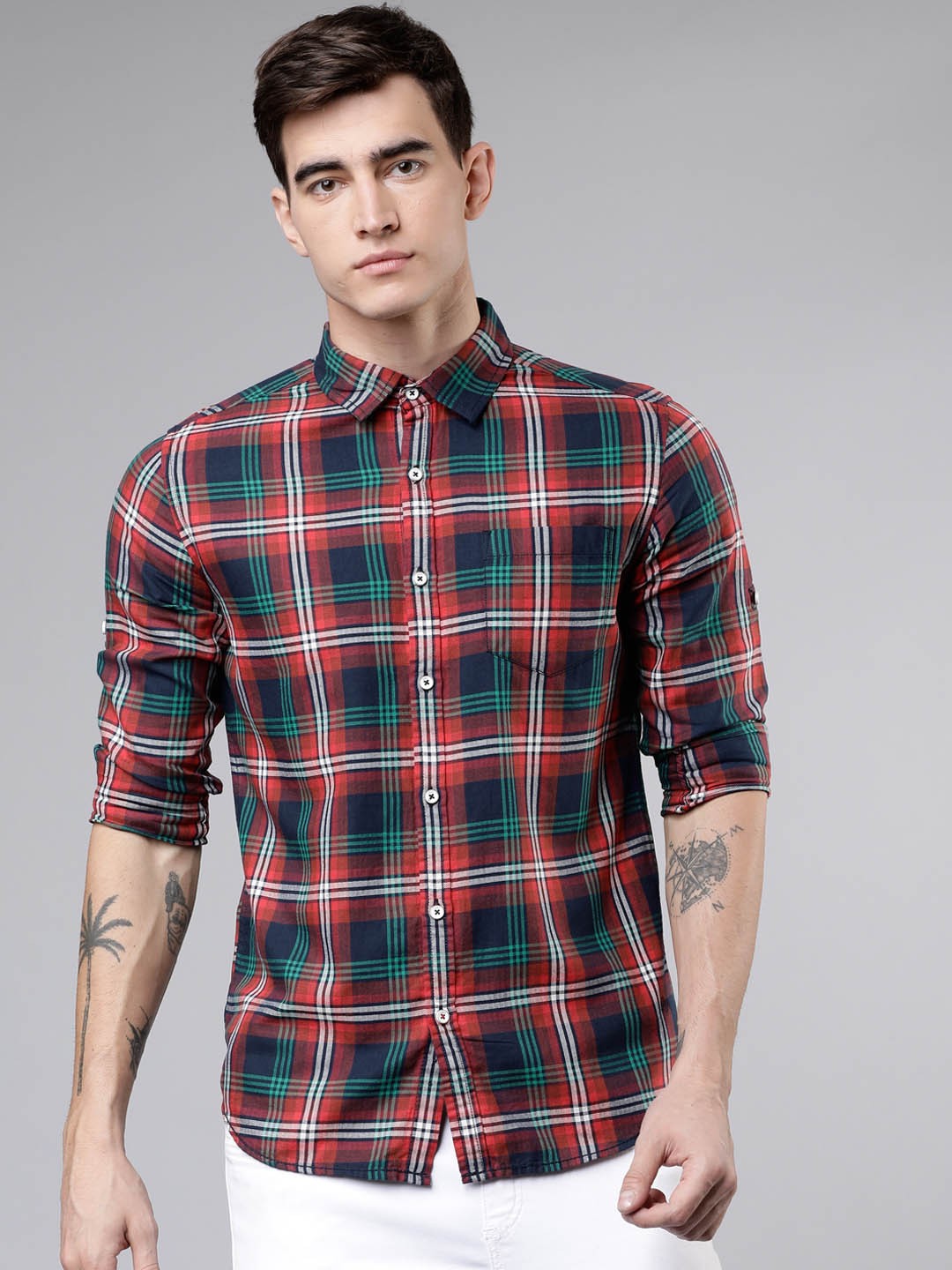 LOCOMOTIVE Men Navy Blue & Red Slim Fit Yarn Dyed Checked Casual Shirt
