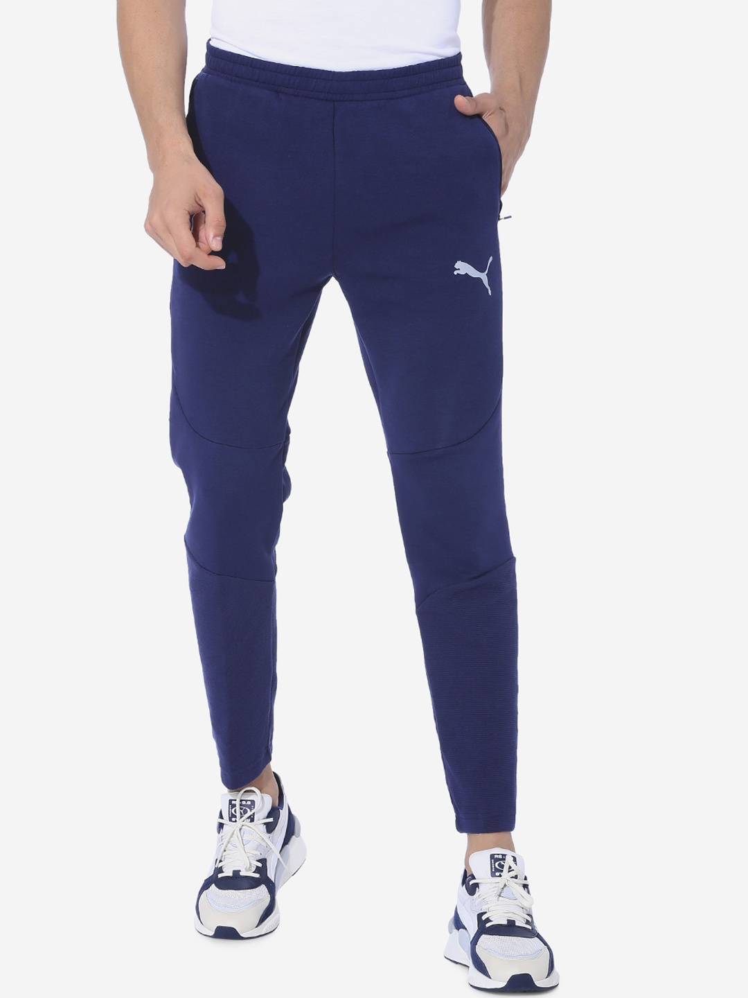 

Puma Men Blue Solid Evostripe Pants Peacoat