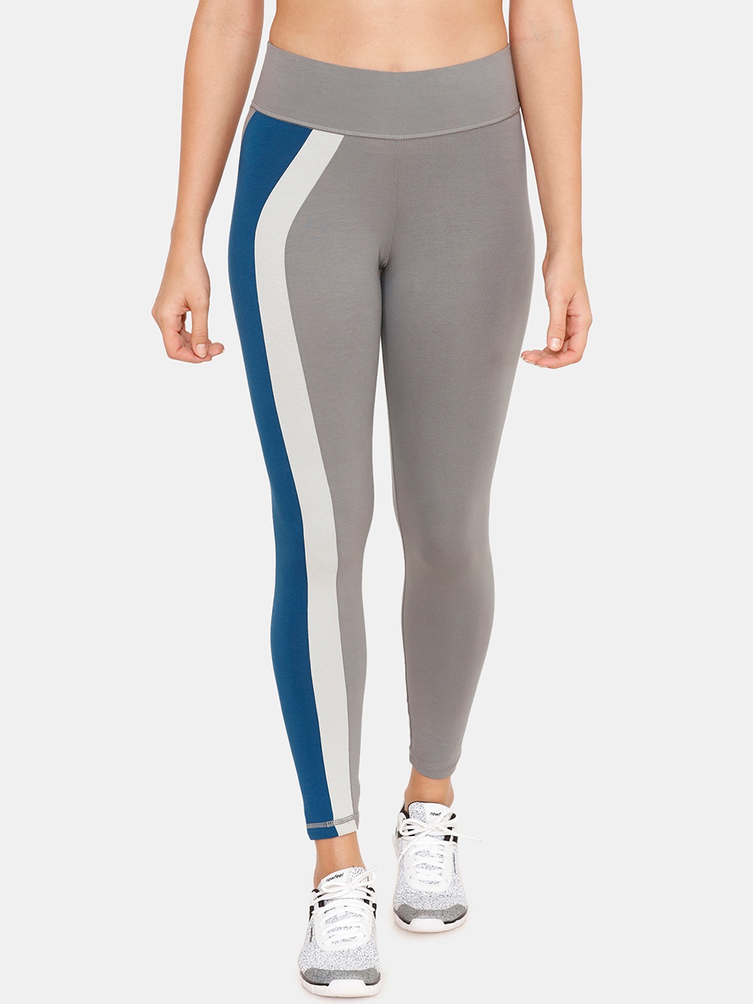 

Zelocity by Zivame Women Grey & White Colourblocked Skinny-Fit Tights