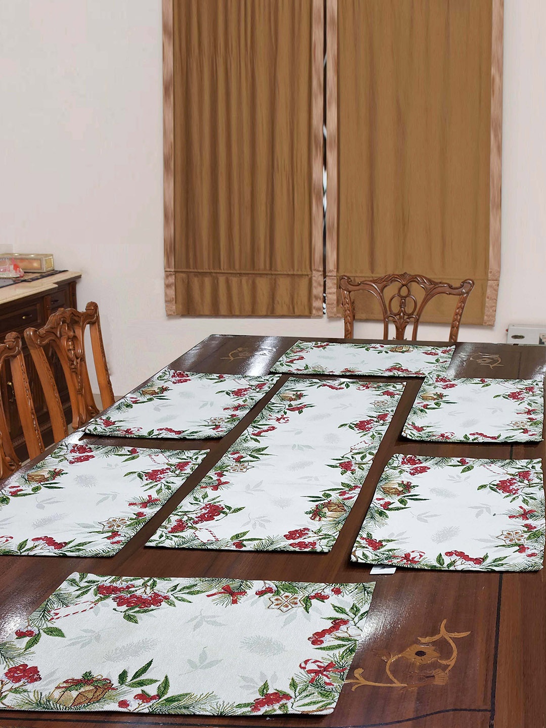 

Avira Home Set of 7 Green & Grey Jaquard Woven Table Placemats With Runner