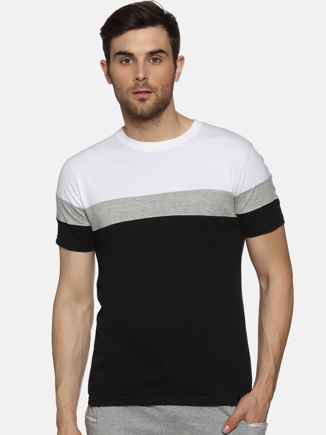 

YAK YAK Men Black White Slim Fit Colourblocked Round Neck Pure Cotton T-shirt
