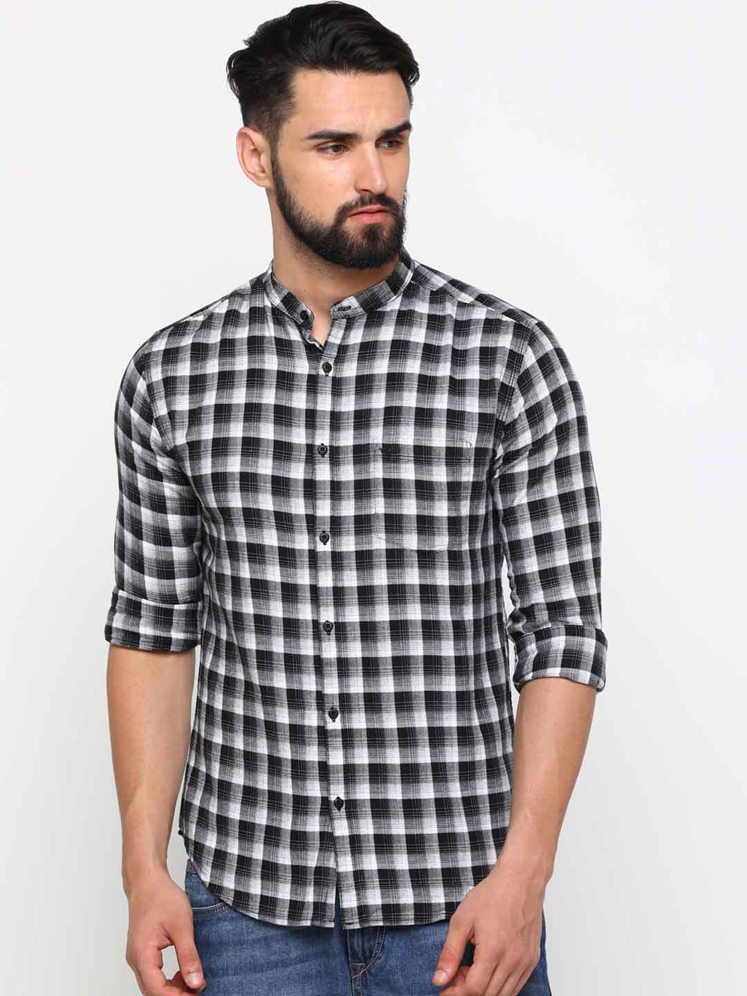 

SHOWOFF Men Black & White Slim Fit Checked Casual Shirt