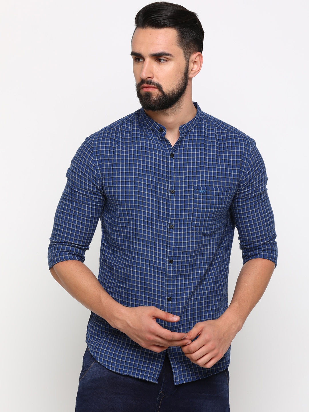 

SHOWOFF Men Blue & White Slim Fit Checked Casual Shirt