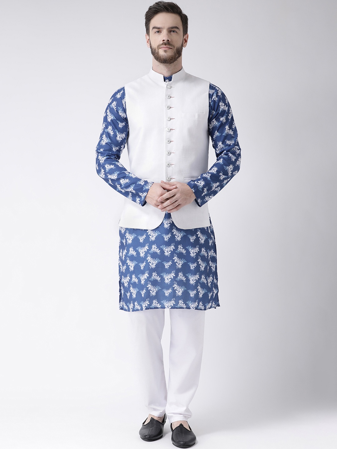 

Hangup Men Blue & White Solid Kurta with Pyjamas & Nehru Jacket