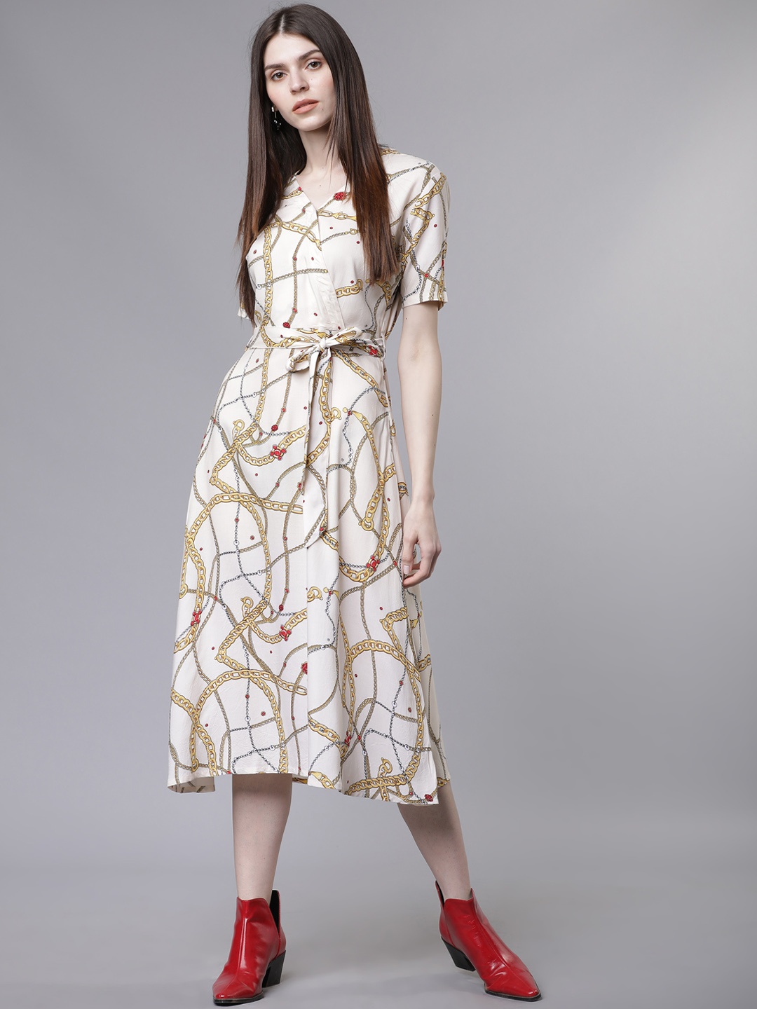 

Tokyo Talkies Women Off-White & Red Printed Wrap Dress