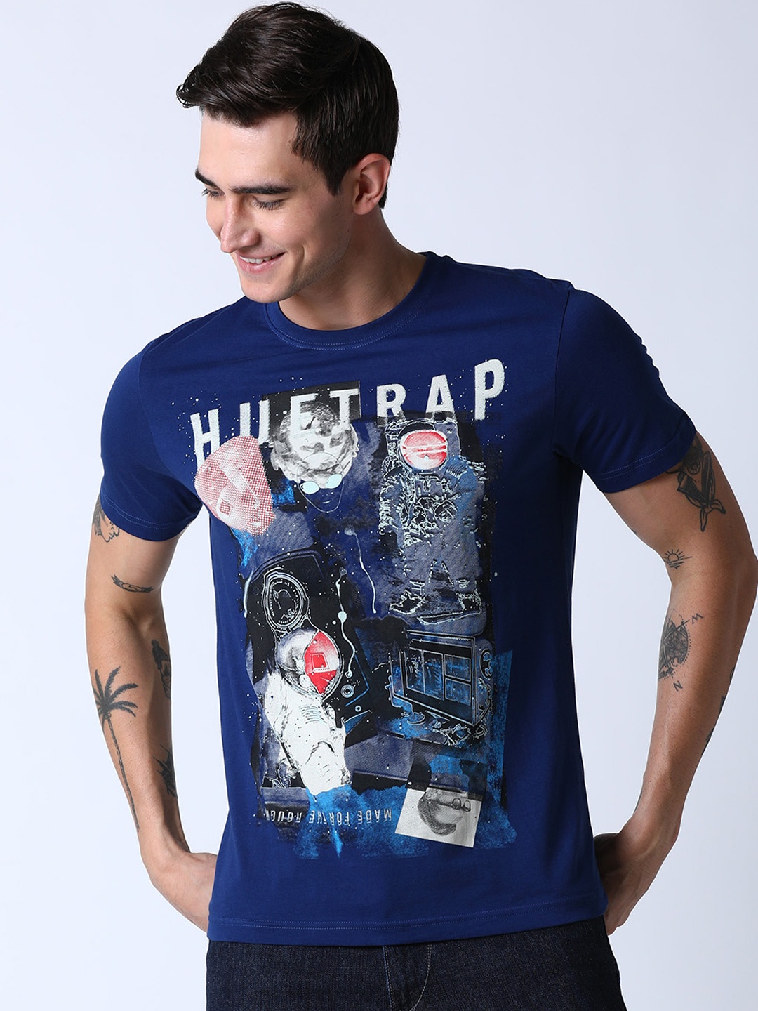 

Huetrap Men Blue Printed Round Neck T-shirt