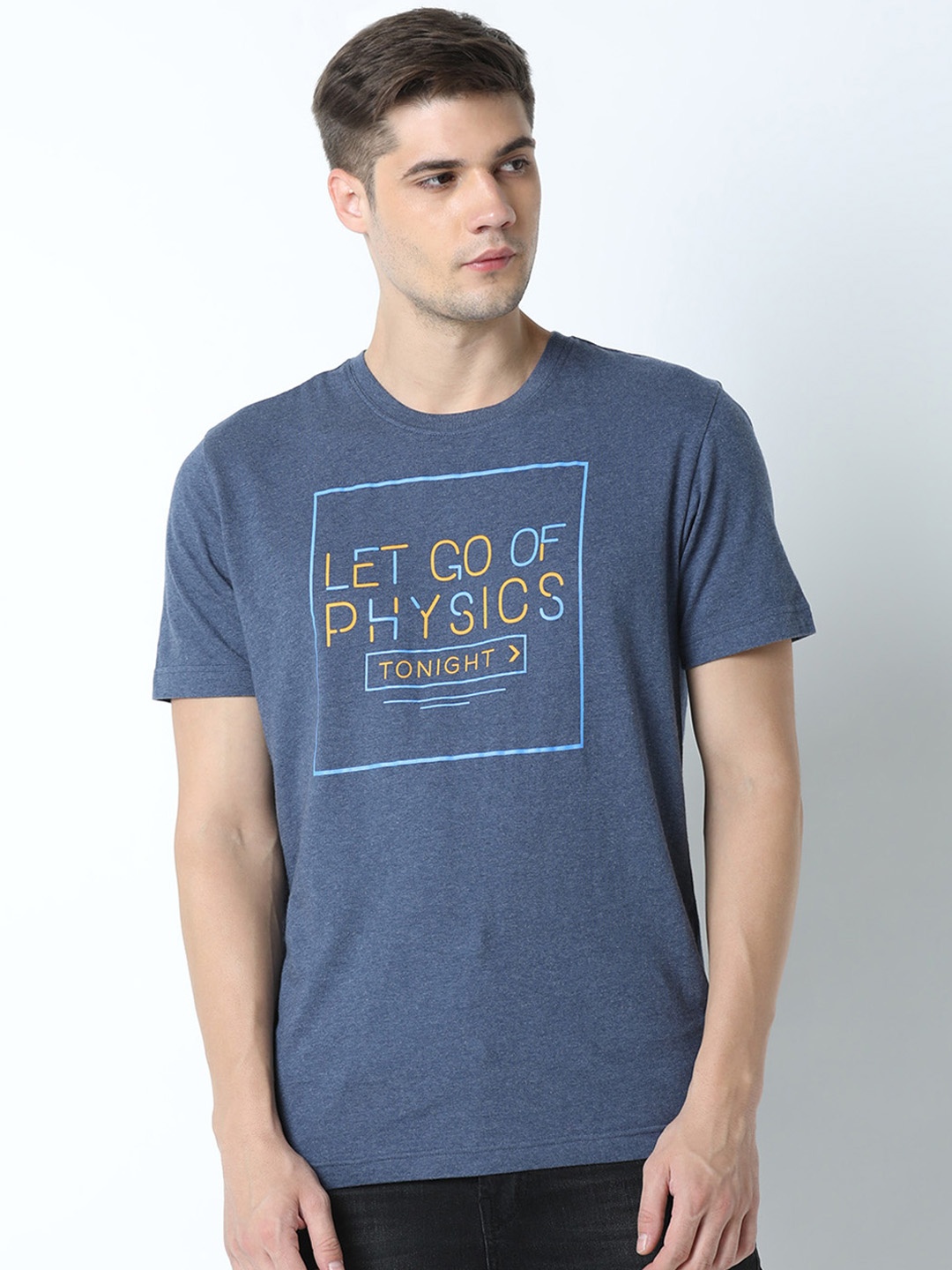 

Huetrap Men Blue Printed Round Neck T-shirt