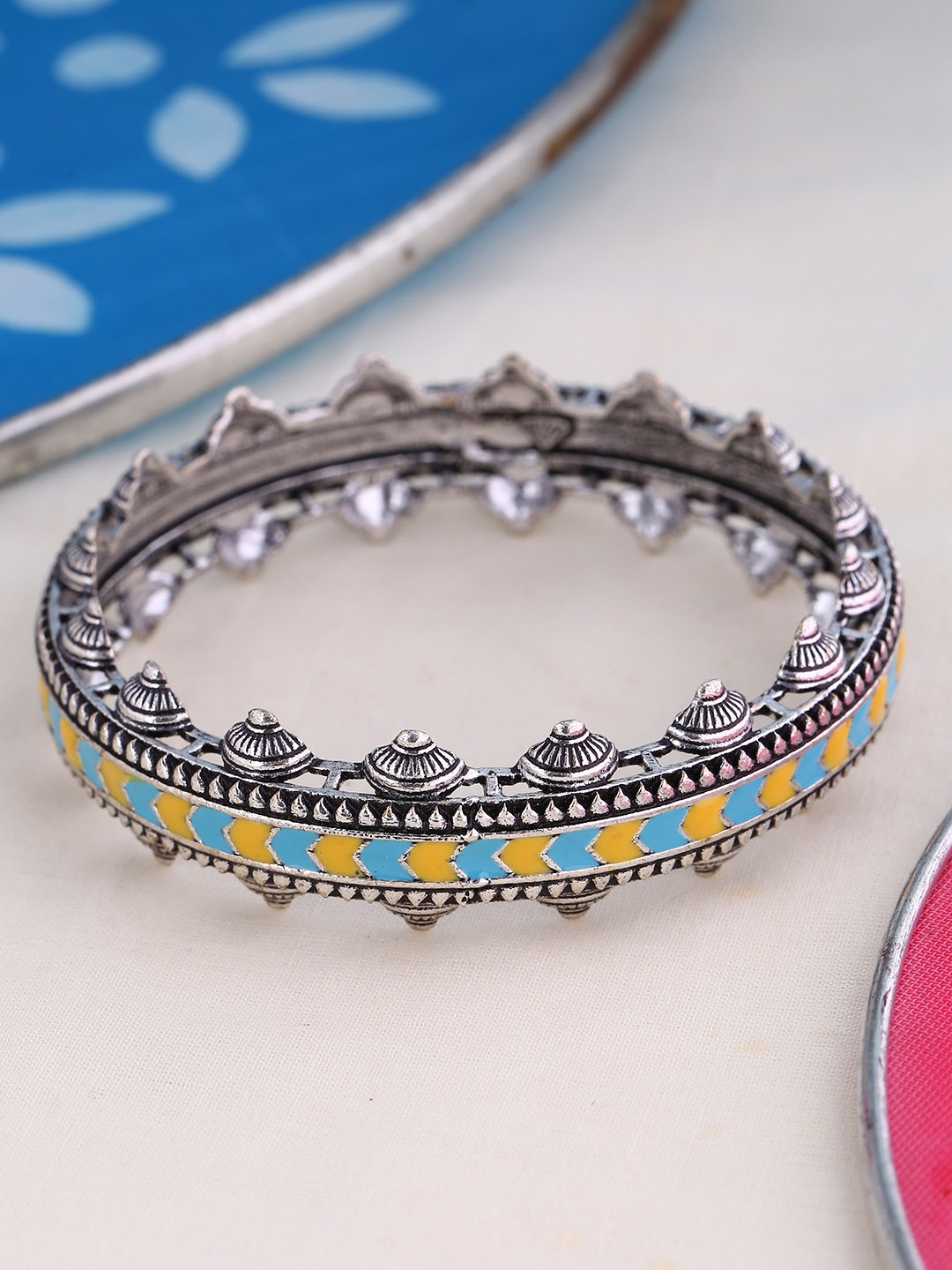 Voylla Silver-Plated Oxidised Bangle