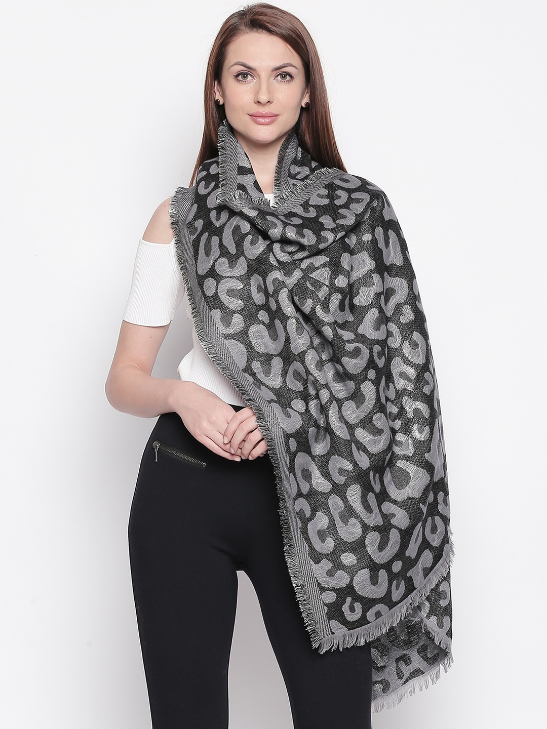 

Style Quotient Women Silver-Toned & Grey Animal Woven Design Shawl