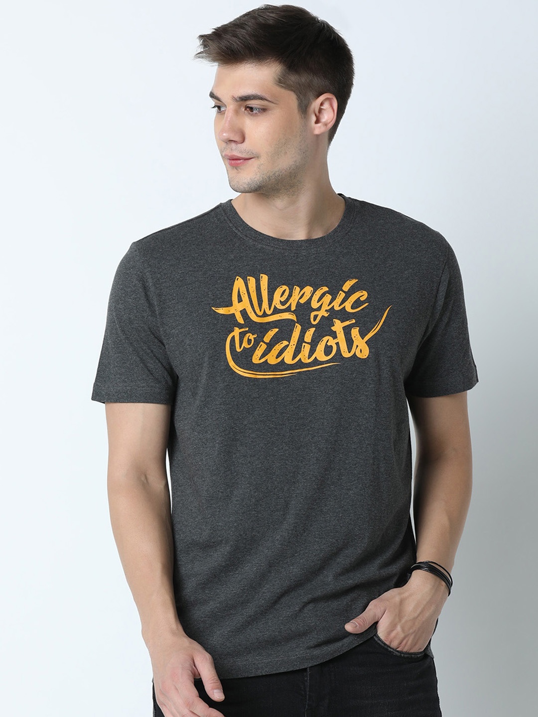 

Huetrap Men Charcoal Grey & Mustard Yellow Printed Round Neck T-shirt
