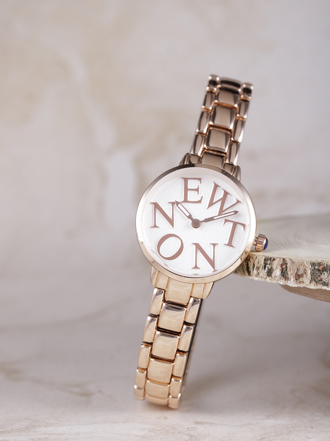 

Newton Women White Analogue Watch WPRG069i