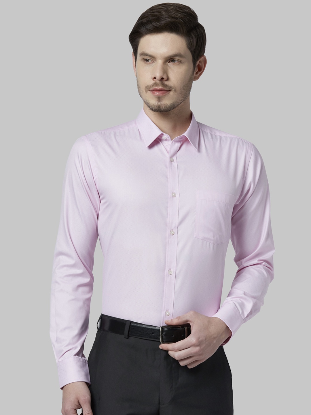 

Park Avenue Men Pink Slim Fit Solid Formal Shirt