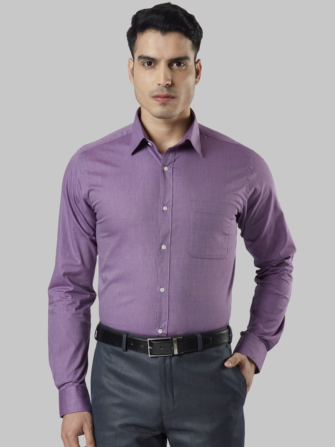 

Raymond Men Purple Slim Fit Solid Formal Shirt
