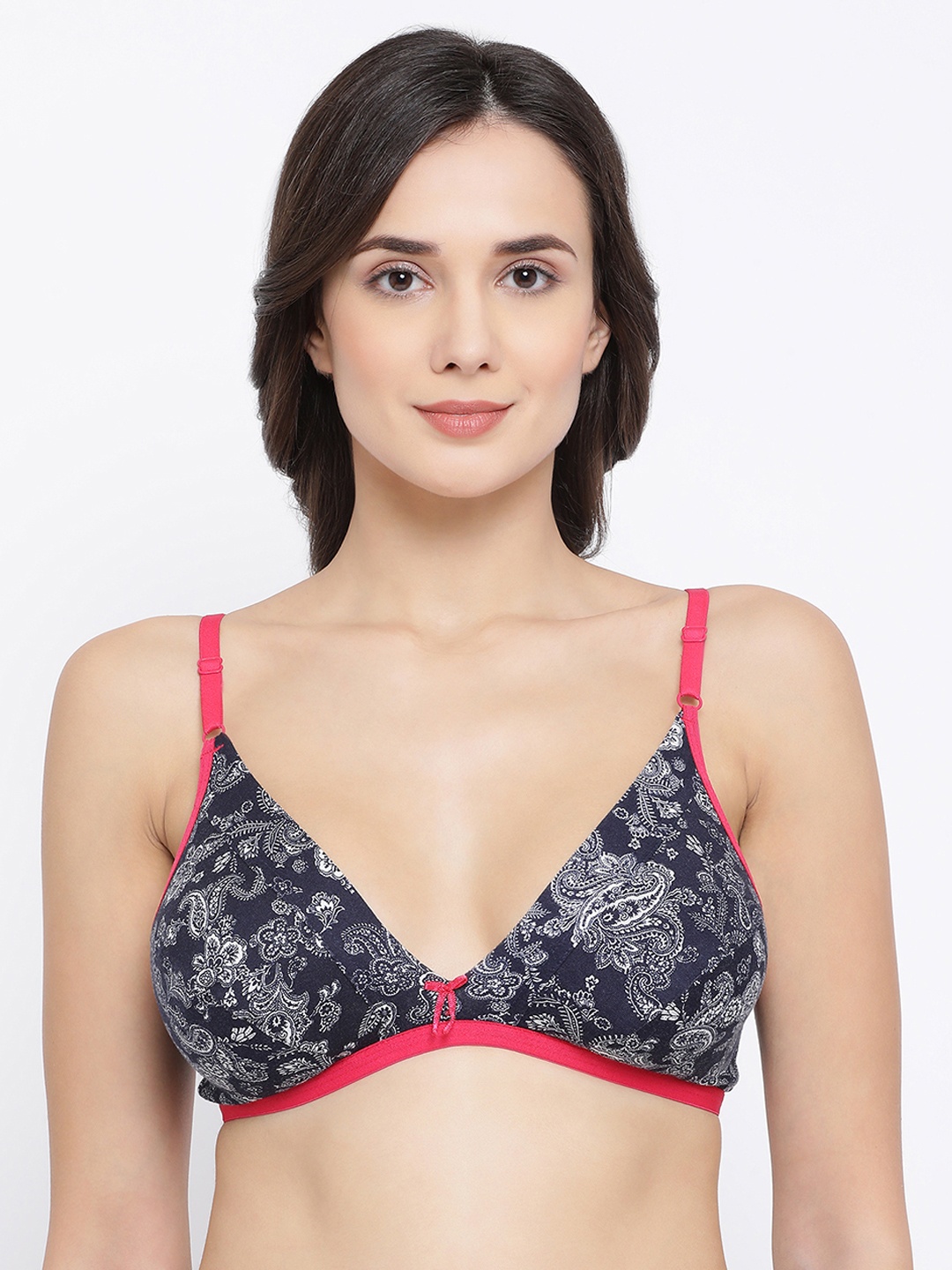 

Clovia Navy Blue & White Printed Non-Wired Non Padded Everyday Bra BR1595E083