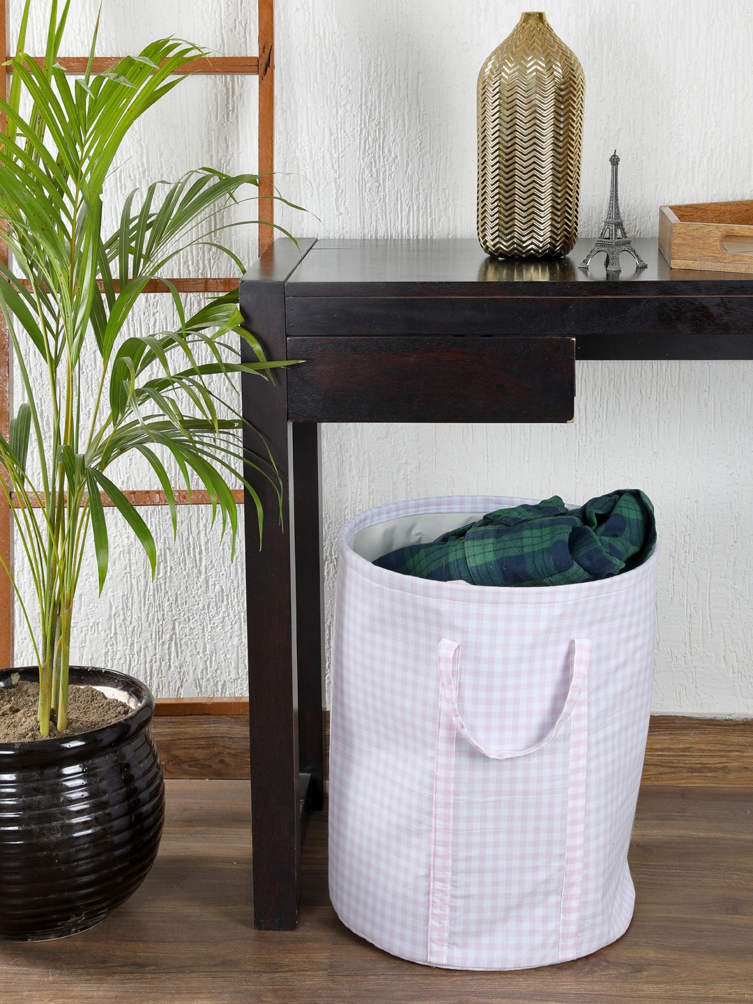 

My Gift Booth Pink & White Checked Cotton Laundry Bag