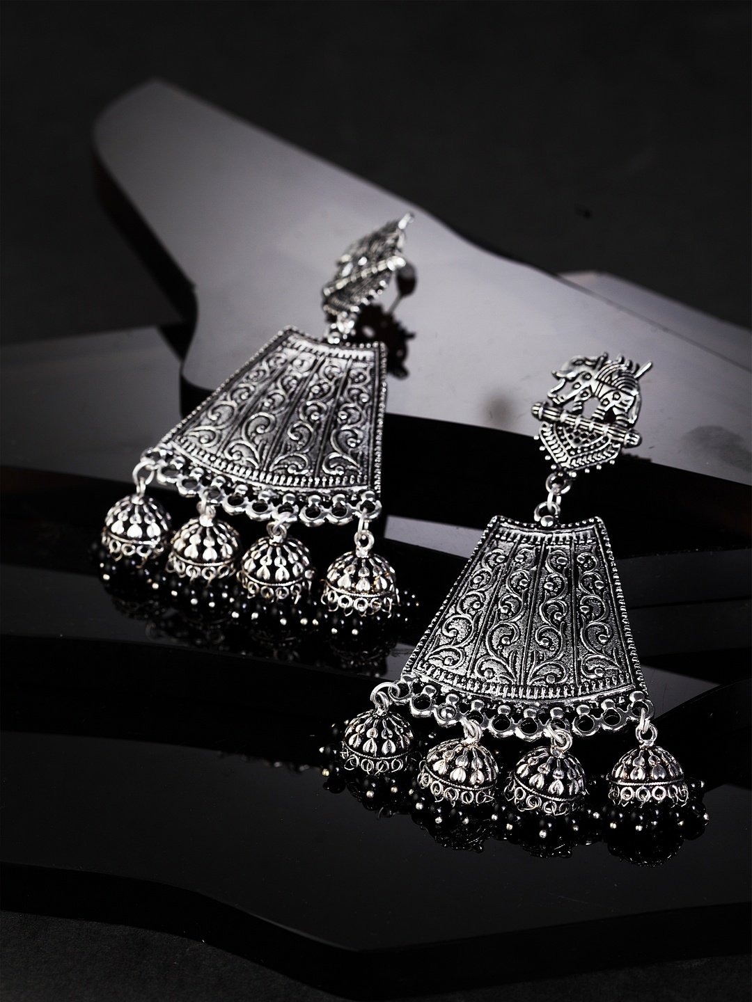 

Moedbuille Silver-Plated & Black Dome Shaped Handcrafted Drop Earrings