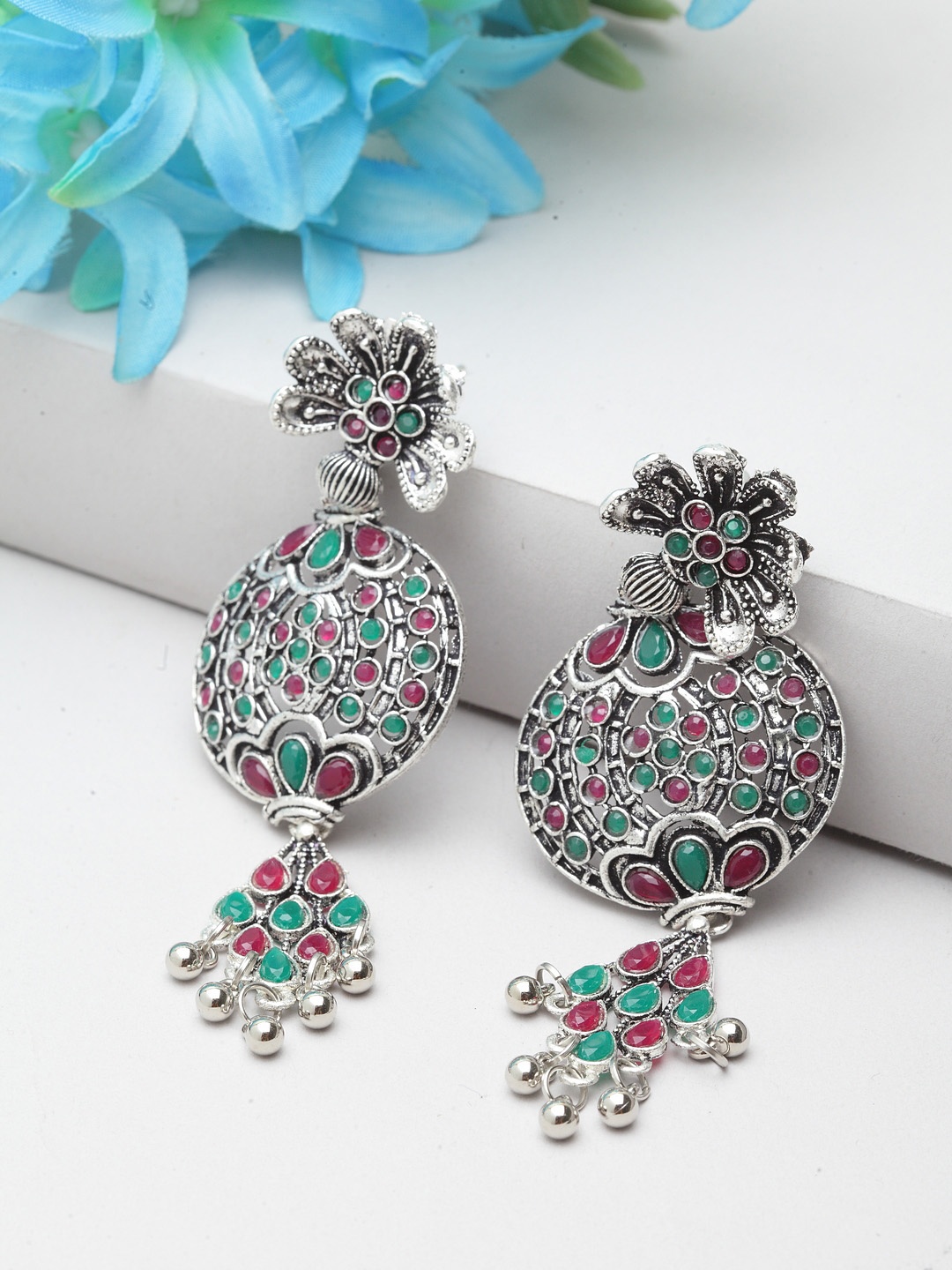 

Moedbuille Silver-Plated & Green Handcrafted Classic Drop Earrings