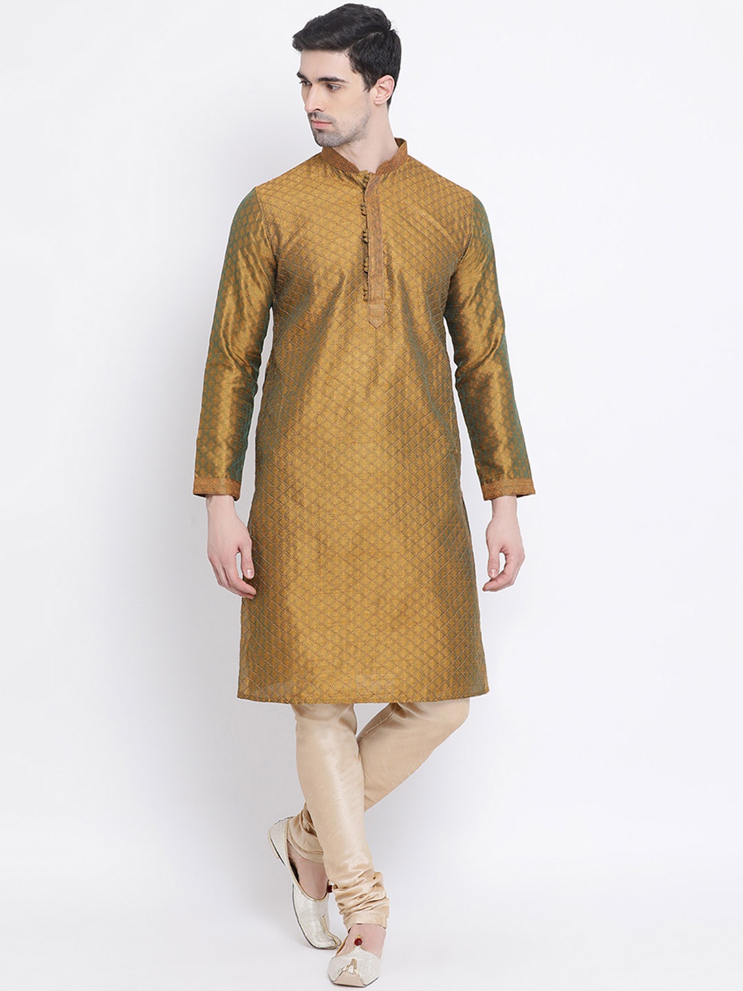 

Sanwara Men Brown & Beige Woven Design Kurta with Churidar