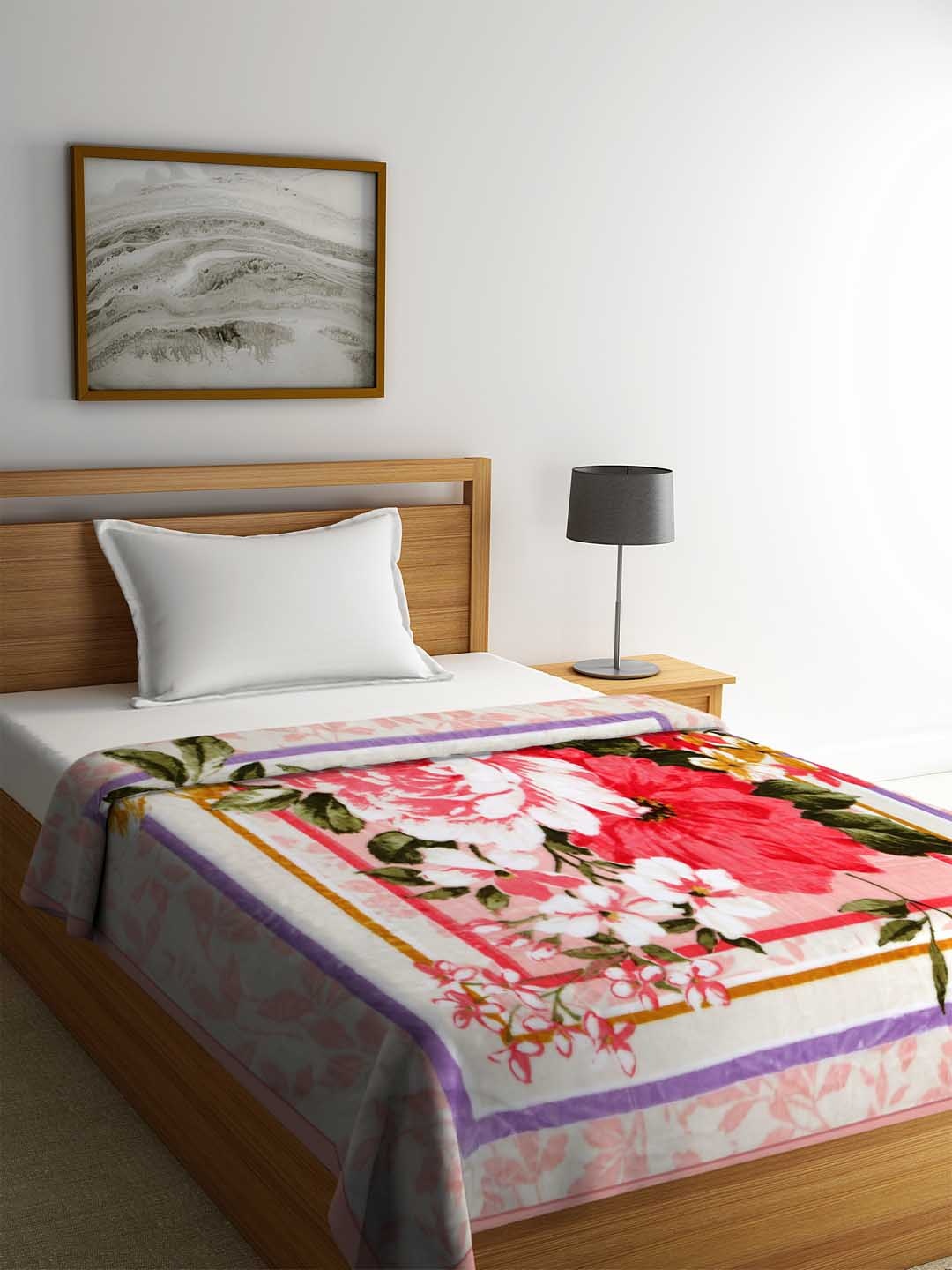 

BOMBAY DYEING White & Pink Floral Heavy Winter 600 GSM Single Bed Blanket