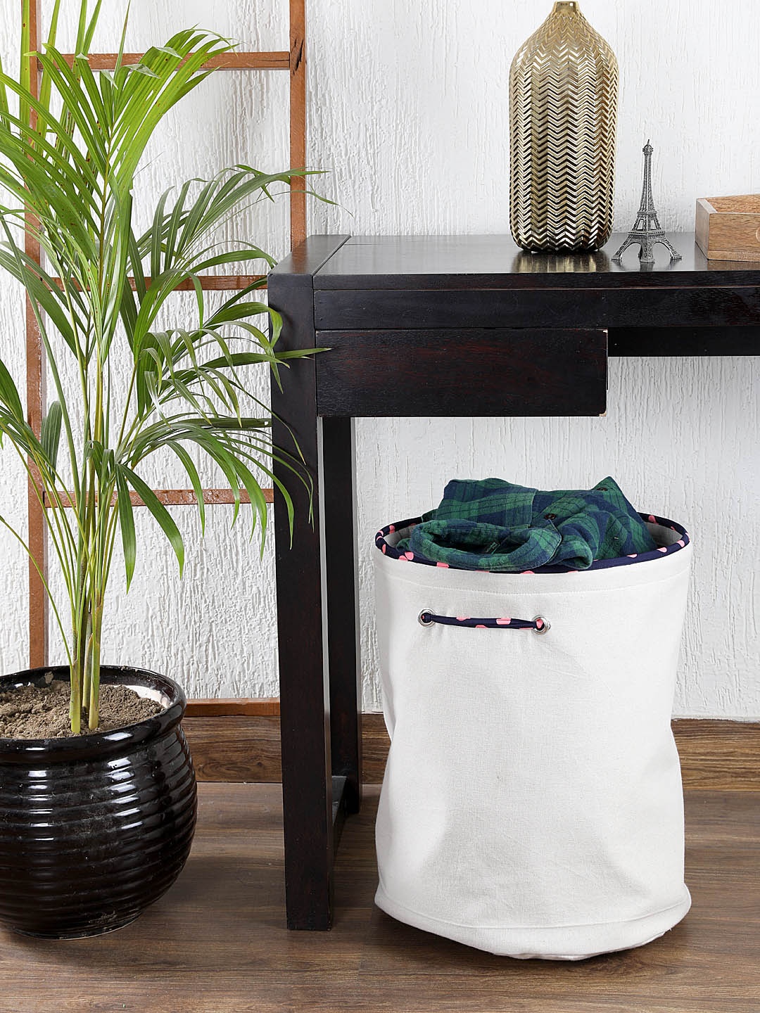 

My Gift Booth Cream-Coloured & Navy Blue Solid Canvas Laundry Bag