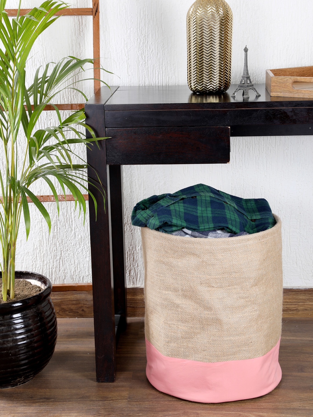 

My Gift Booth Beige & Pink Colourblocked Jute Laundry Bag