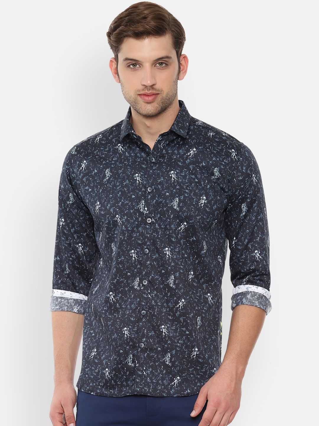 V Dot Men Navy Blue & Off-White Slim Fit Printed Casual Shirt