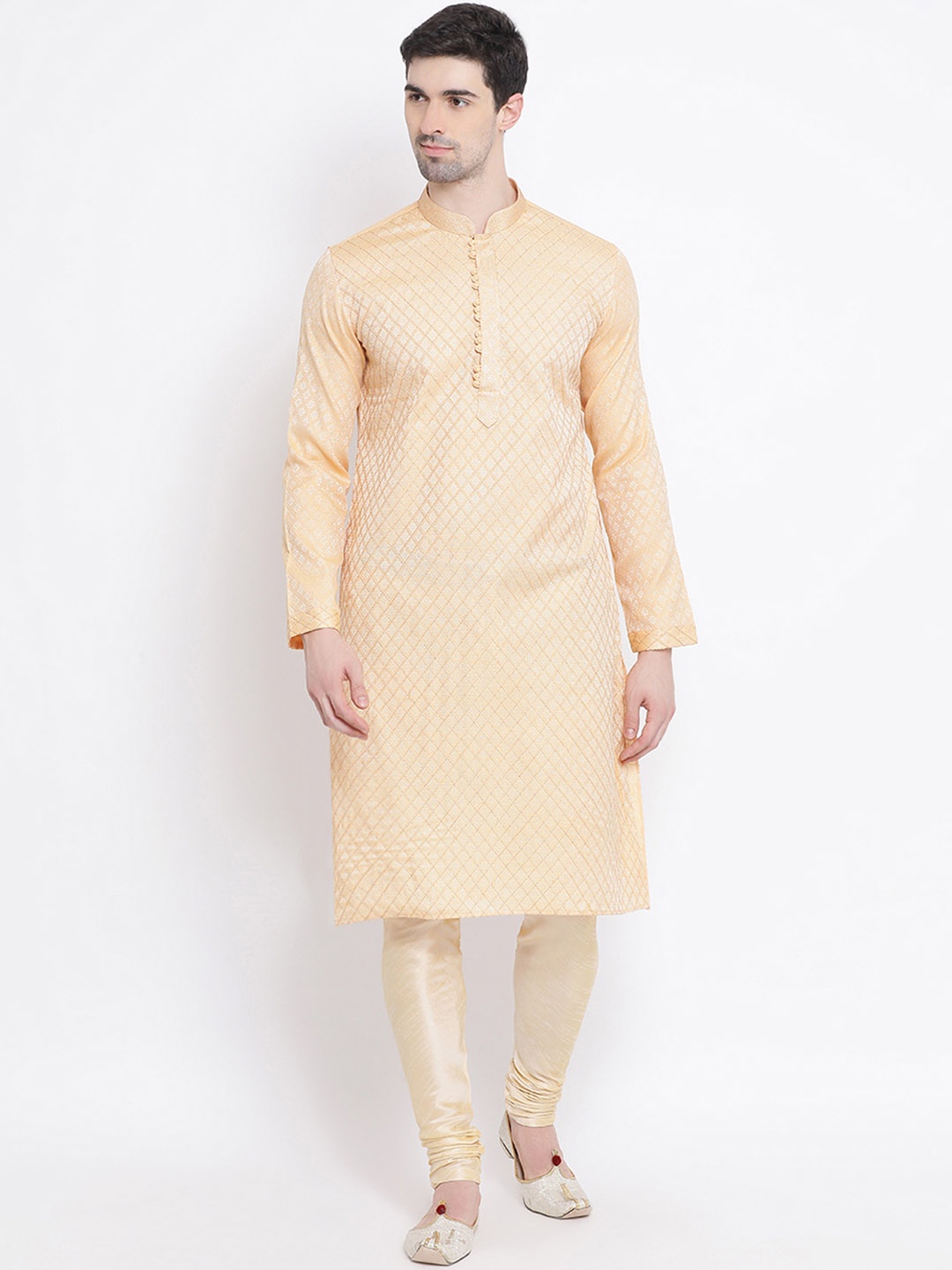 

Sanwara Men Peach-Coloured & Gold-Toned Woven Design Kurta with Churidar