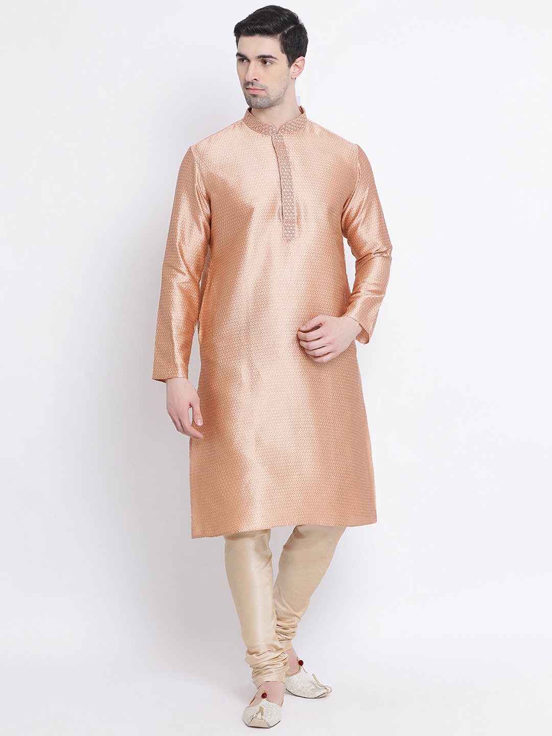 

Sanwara Men Peach-Coloured & Gold-Toned Self Design Pure Silk Kurta with Churidar