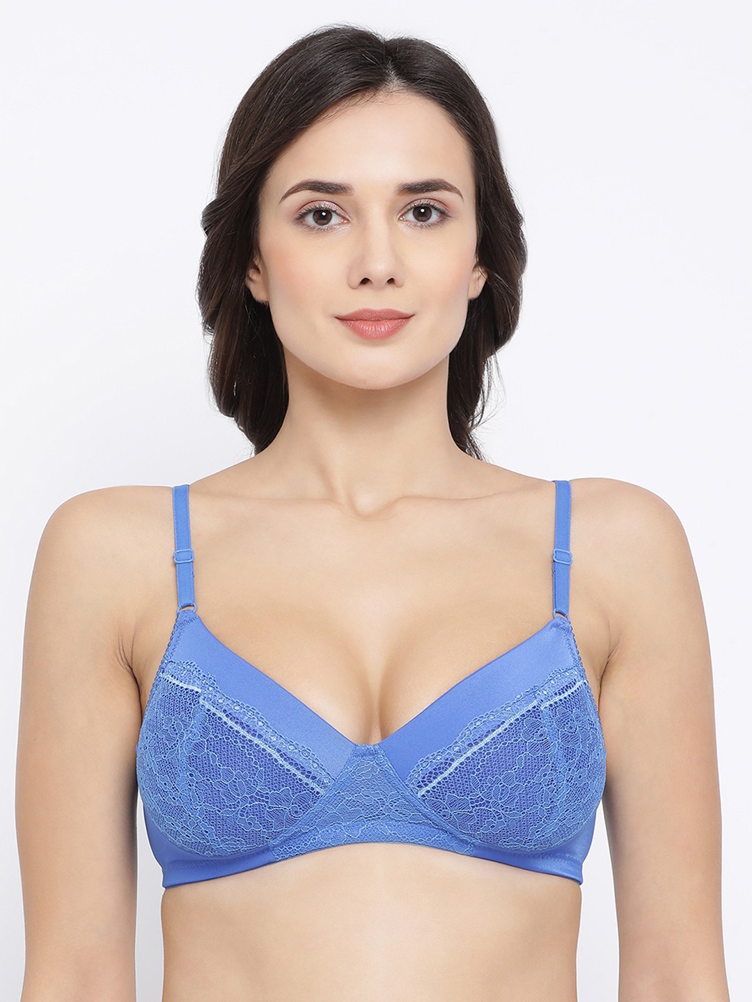 

Clovia Blue Self Design Lace Non-Wired Lightly Padded Everyday Bra BR1860P0832B