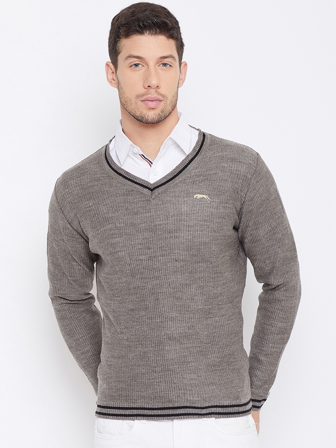

JUMP USA Men Grey Solid Acrylic Pullover Sweater
