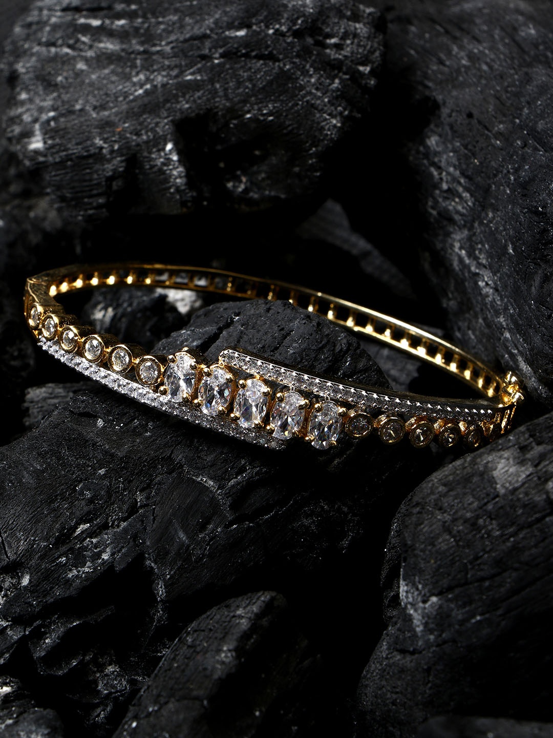 Bhana Fashion Gold-Plated Handcrafted Bracelet