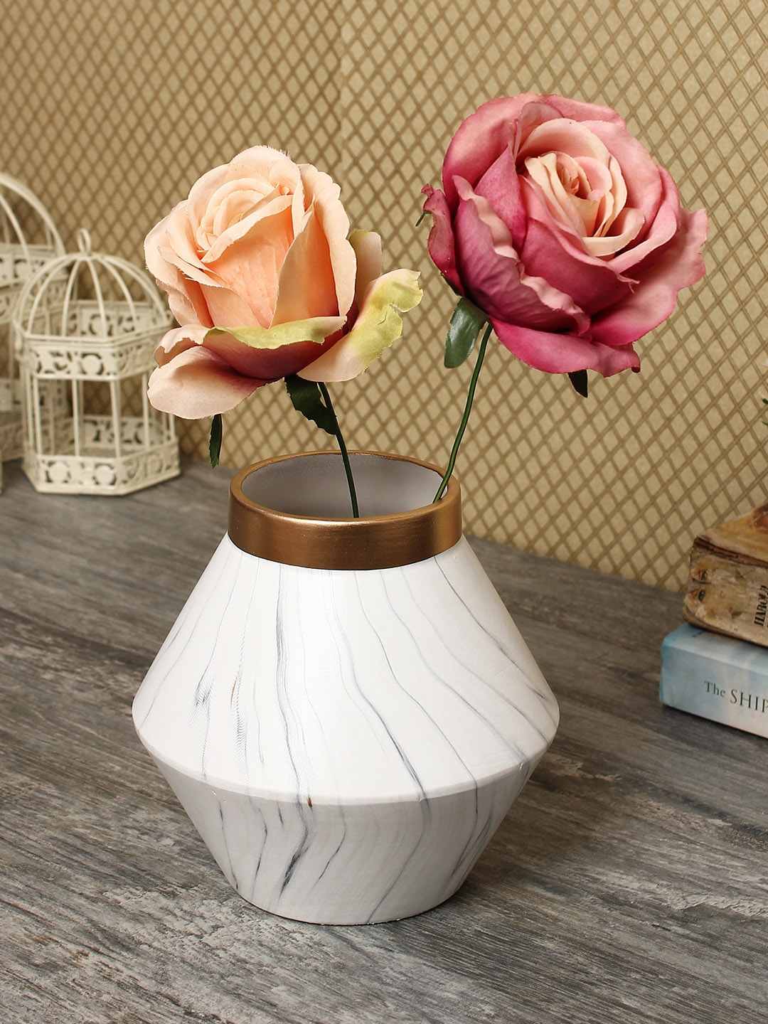 

House Of Accessories White & Gold-Toned Ceramic Flower Vase
