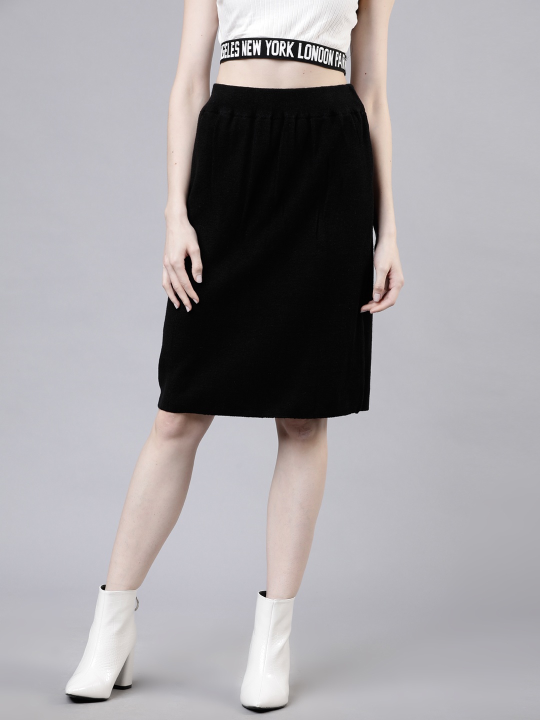 

Tokyo Talkies Women Black Solid Knitted Straight Knee-Length Skirt