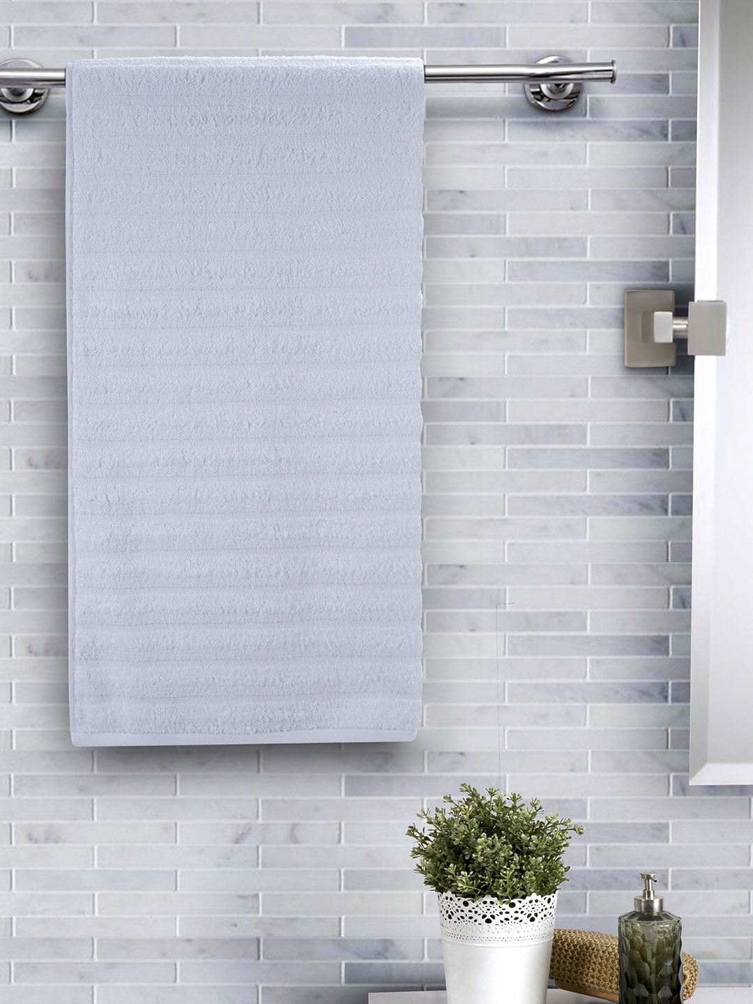 

MASPAR White Solid 550 GSM Cotton Large Bath Towel