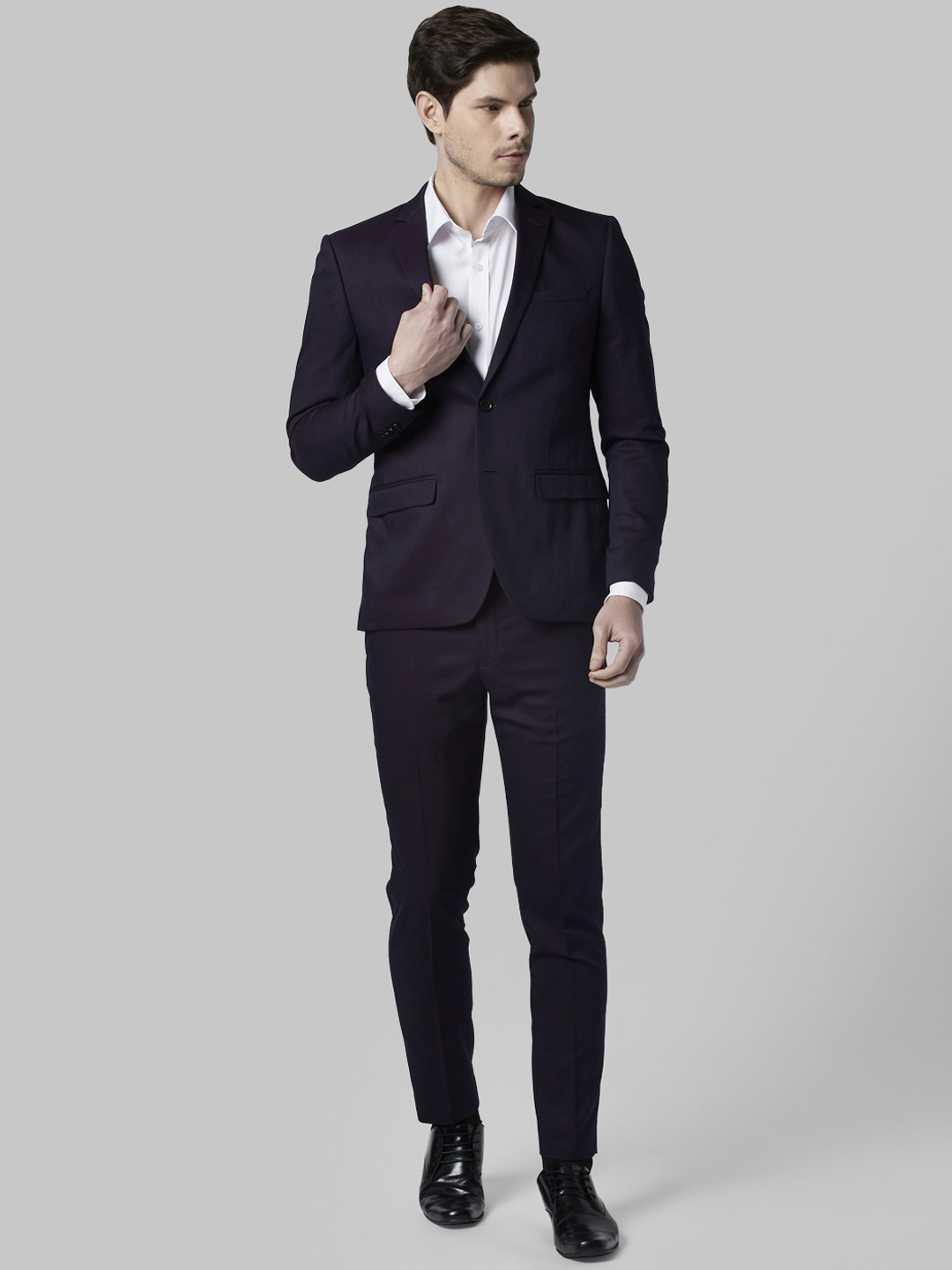 

Park Avenue Men Purple Solid Regular-Fit Formal Suit