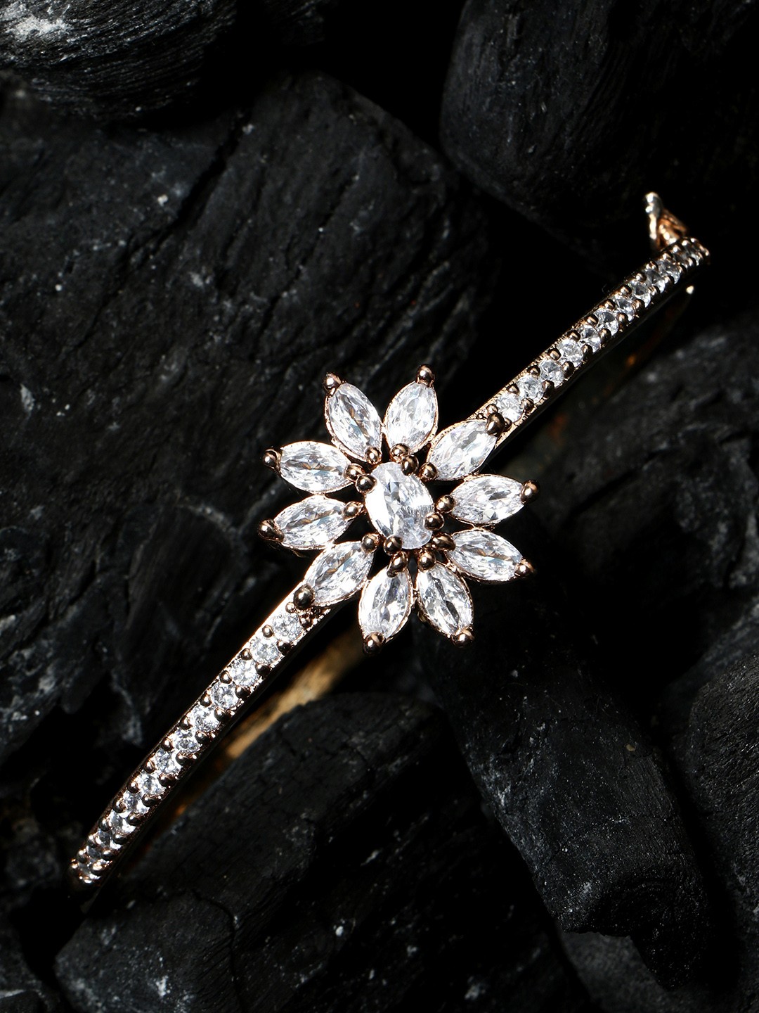 

Bhana Fashion Rose Gold Bracelet