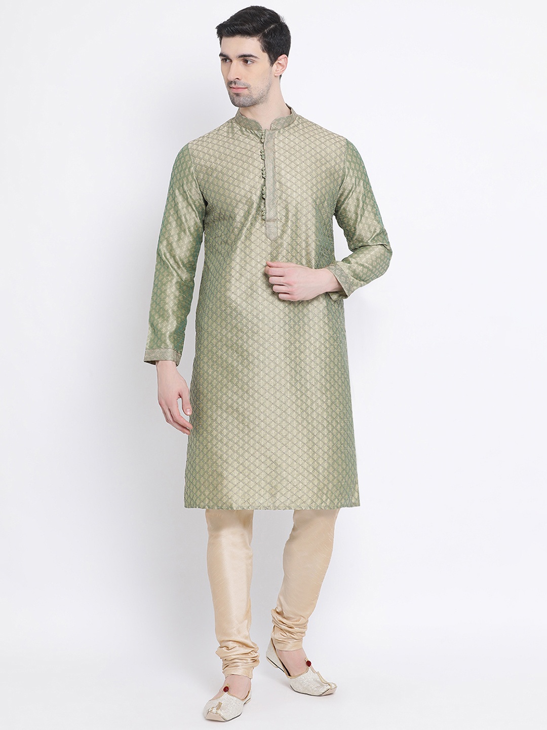 

Sanwara Men Green Woven Design Silk Straight Kurta