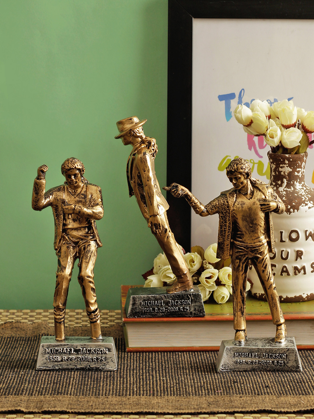 

TIED RIBBONS Set of 3 Brown & Gold-Toned Michael Jackson Showpieces