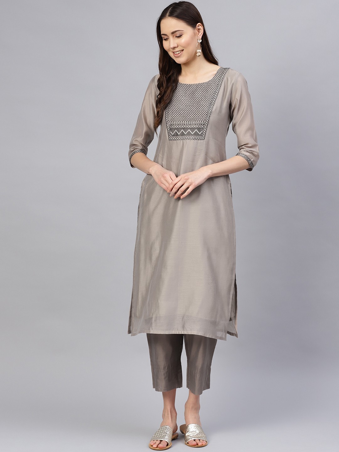 

Varanga Women Grey Yoke Design Kurta with Palazzos