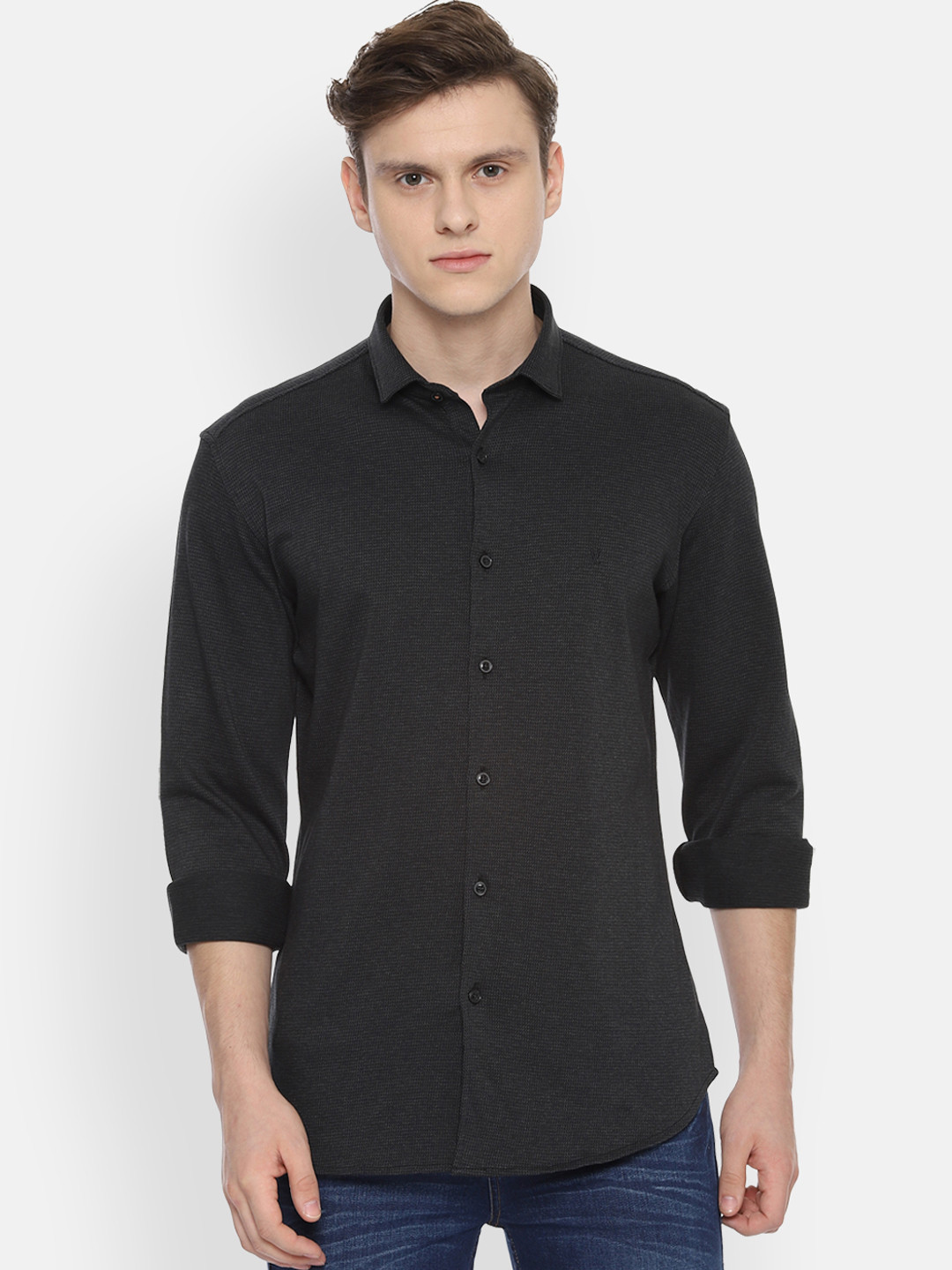 

V Dot Men Black Slim Fit Solid Casual Shirt