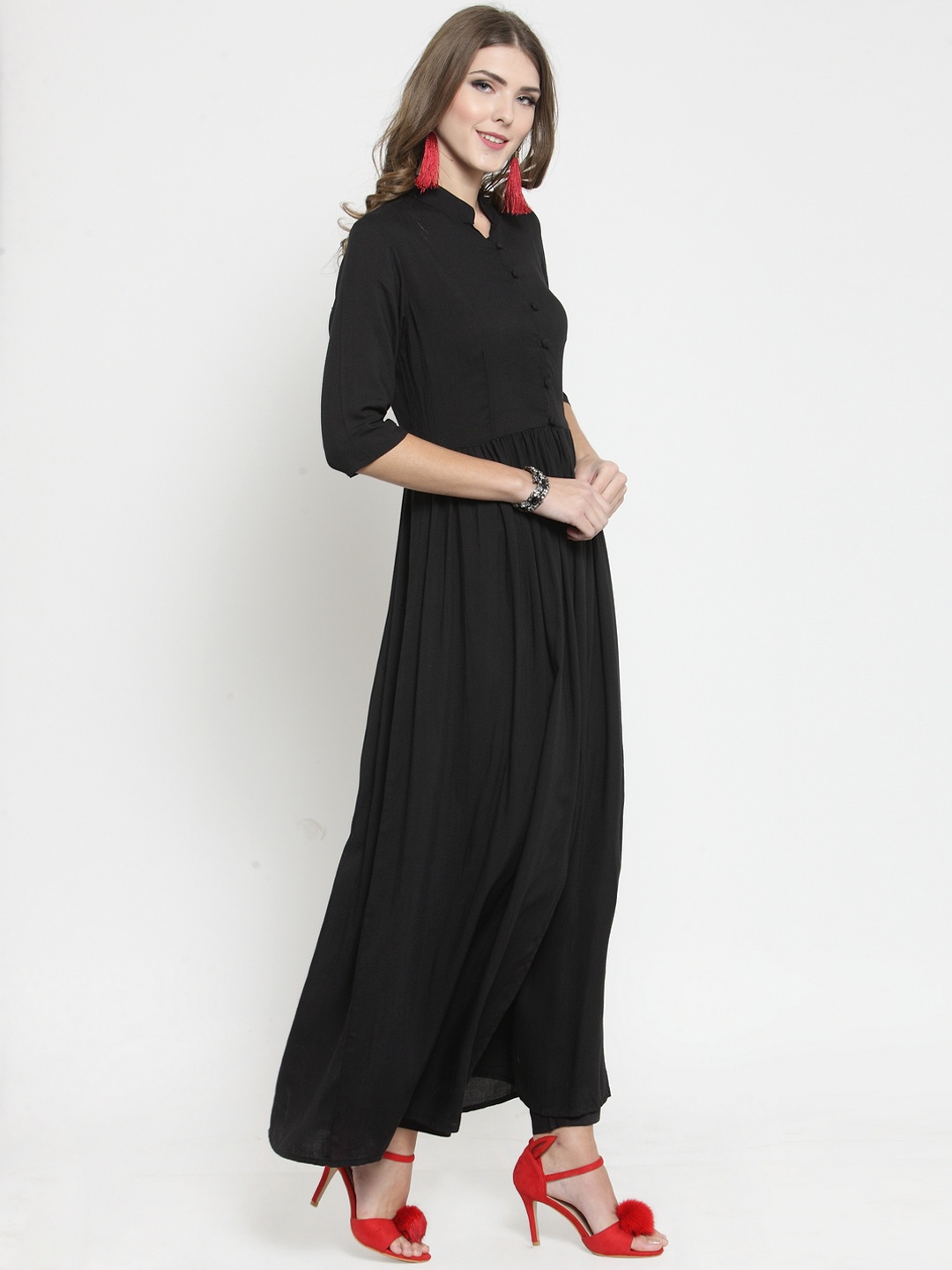

Sera Women Black Solid Anarkali Kurta