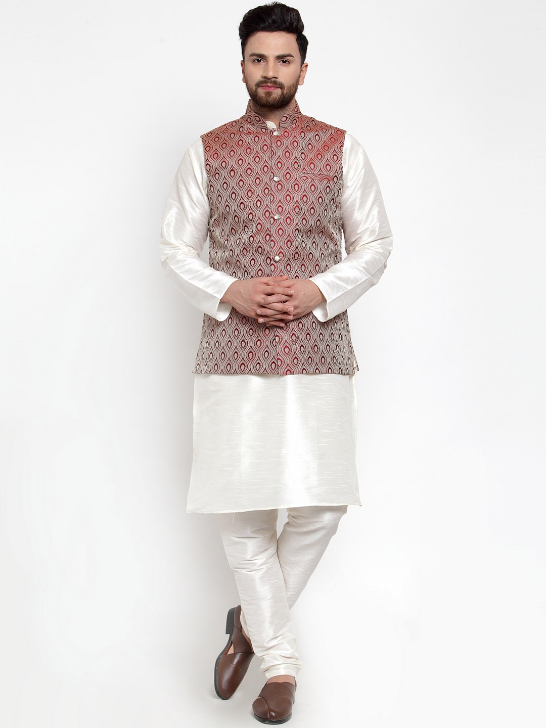 

Jompers Men White & Maroon Solid Kurta with Churidar And Nehru Jacket