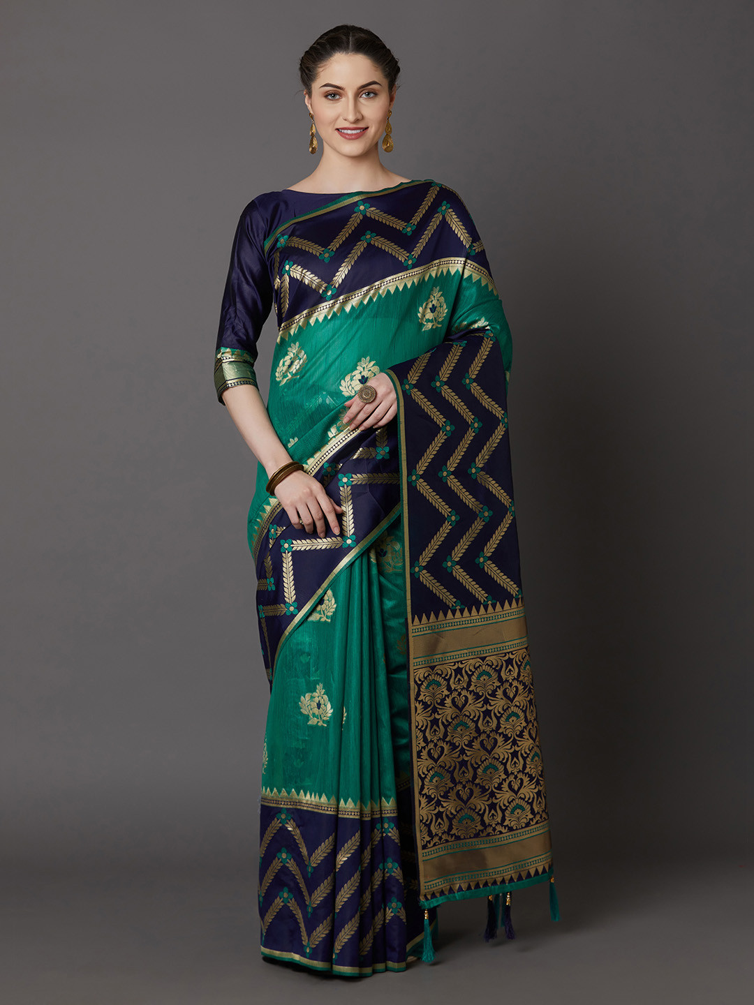 

Mitera Green & Navy Blue Silk Blend Woven Design Kanjeevaram Saree