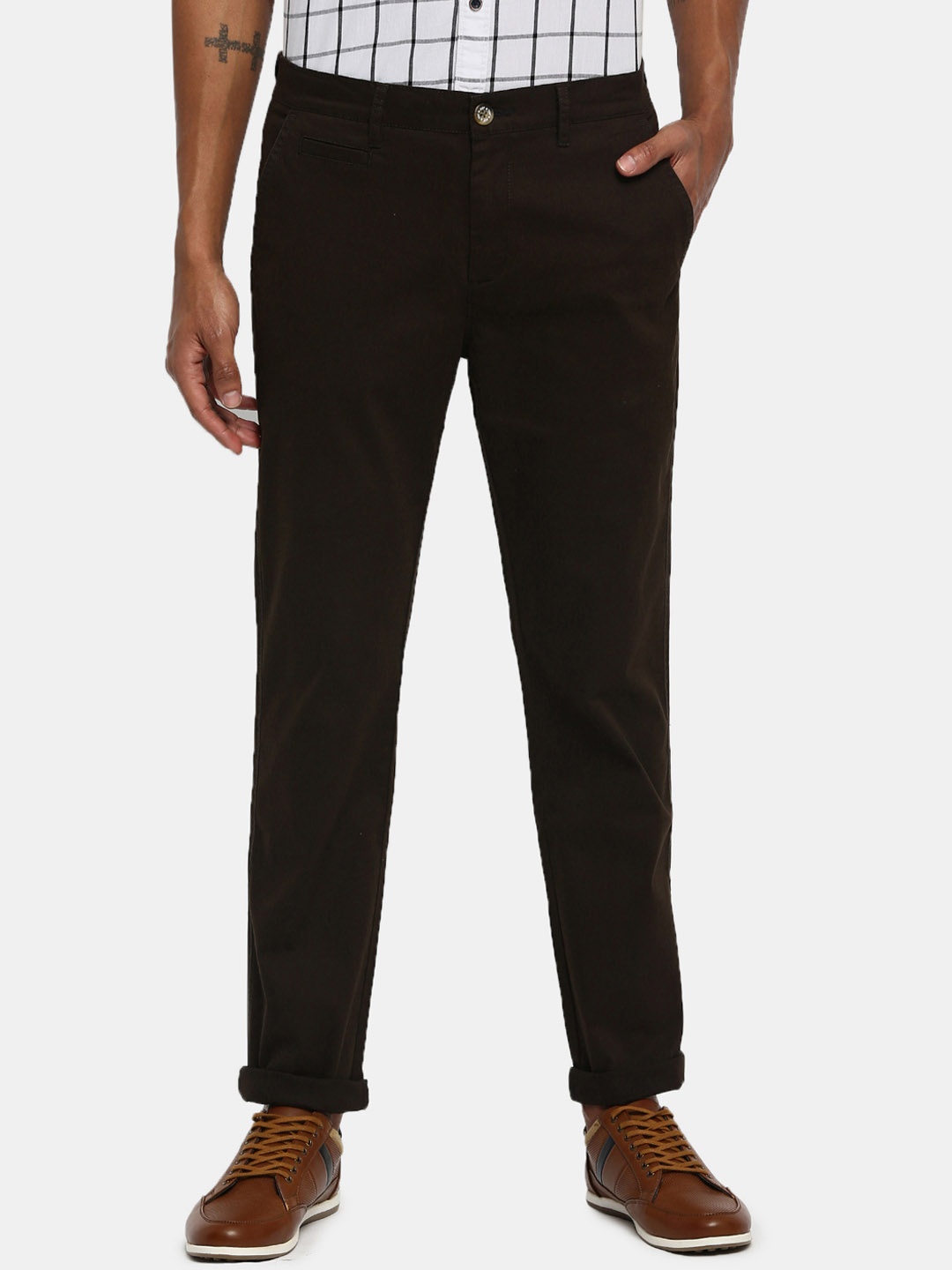 

RUF & TUF Men Brown Slim Fit Solid Regular Trousers