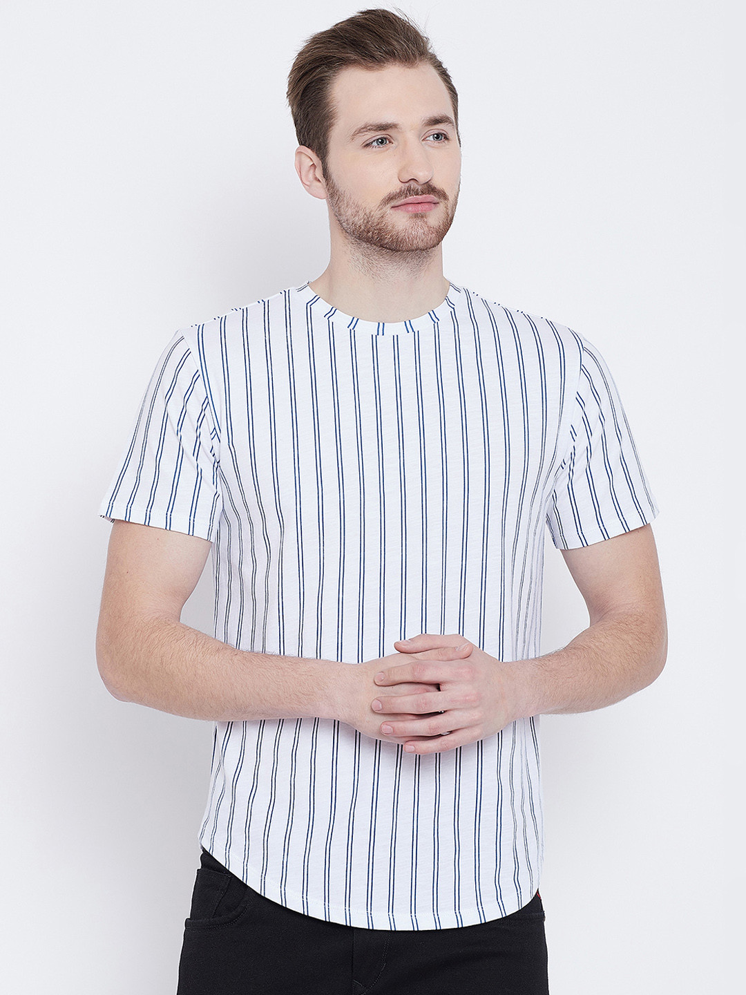 

LE BOURGEOIS Men Blue Striped Round Neck Pure Cotton T-shirt