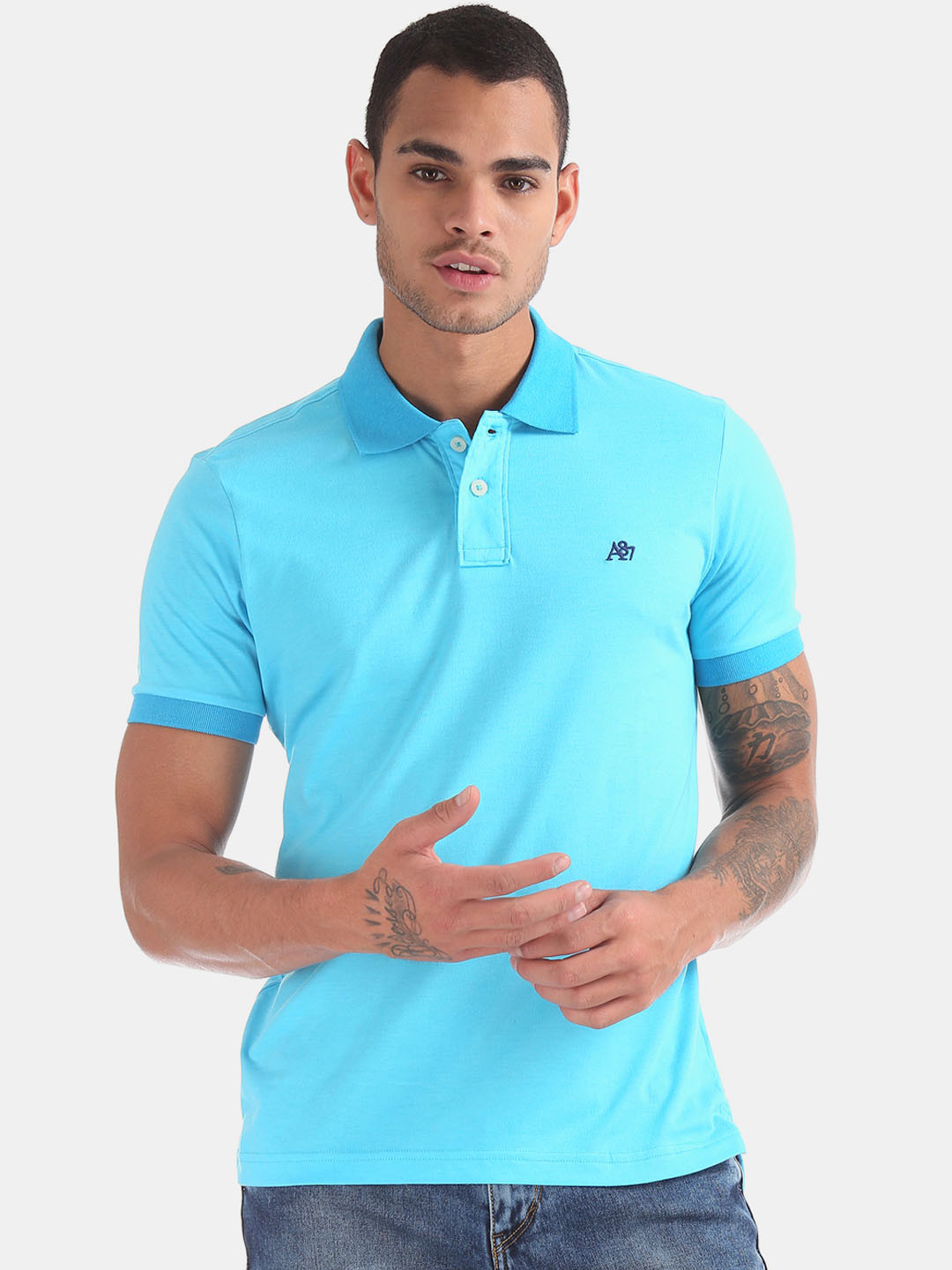 

Aeropostale Men Blue Solid Polo Collar Pure Cotton T-shirt