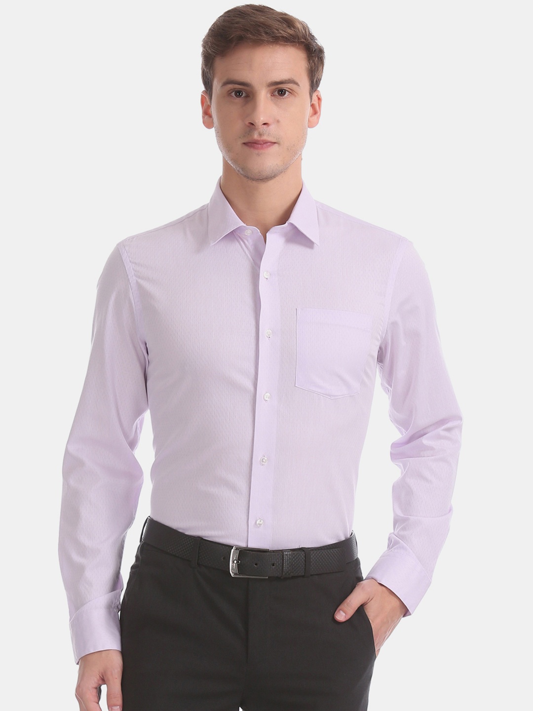 

Arrow Men Purple Slim Fit Solid Formal Shirt
