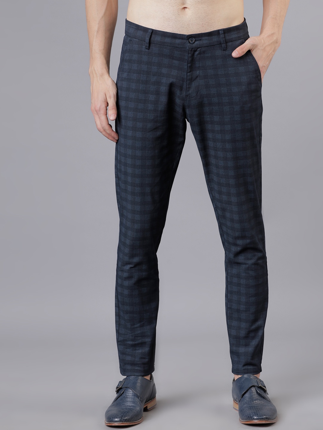 

HIGHLANDER Men Navy Blue & Grey Slim Fit Checked Regular Trousers