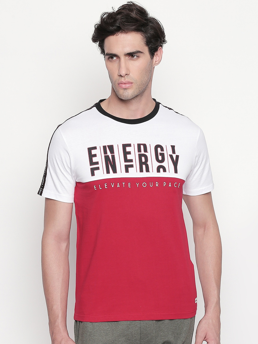 

Ajile by Pantaloons Men Red Printed Round Neck Pure Cotton T-shirt